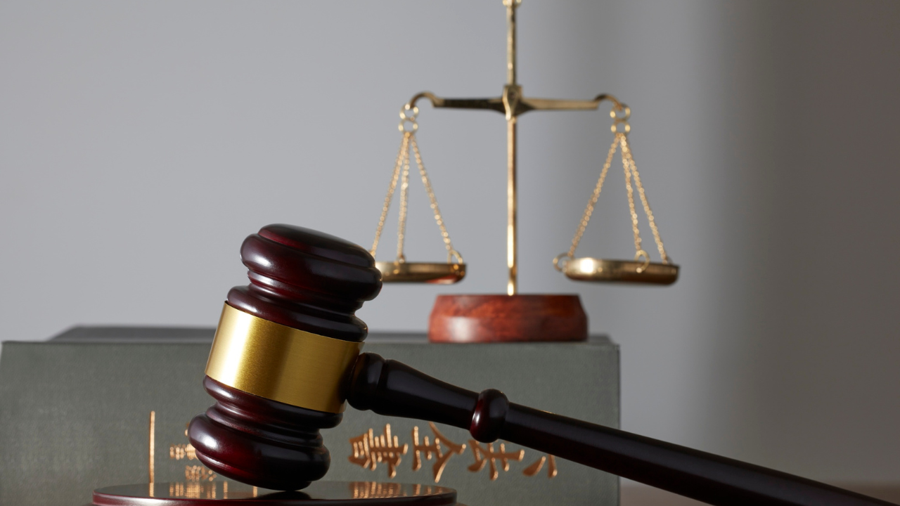 Podeljena odgovornost za sudar: Vozač kamiona i automobilista jednako krivi u presudi vrednoj milion dolara - Balkan Truckers US