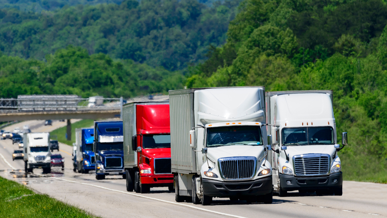 Predlog zakona u Senatu SAD: Nameštene saobraćajne nezgode sa kamionima mogle bi postati federalno krivično delo - Balkan Truckers US
