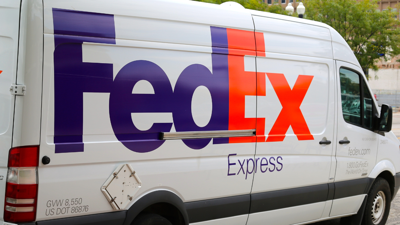 FedEx sve bliži uvođenju robota za utovar kamionskih prikolica - Balkan Truckers US