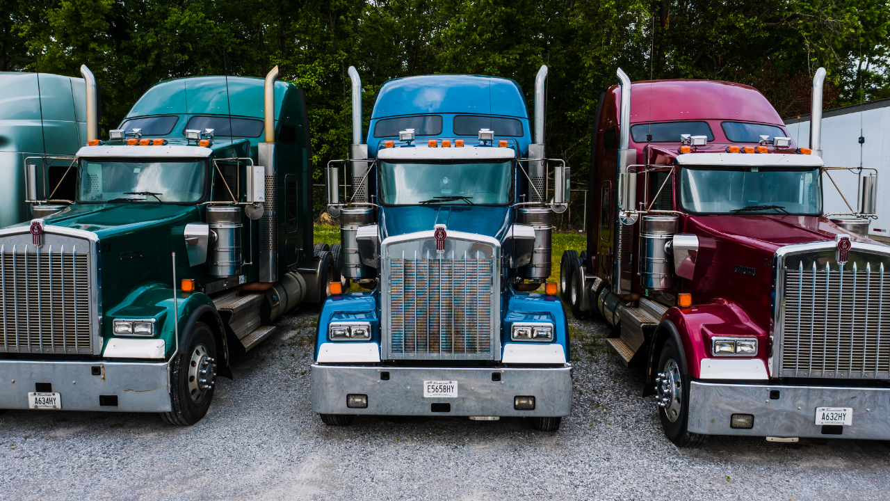 Trampova administracija pokrenula promenu pravila o efikasnosti motora kamiona - Balkan Truckers US